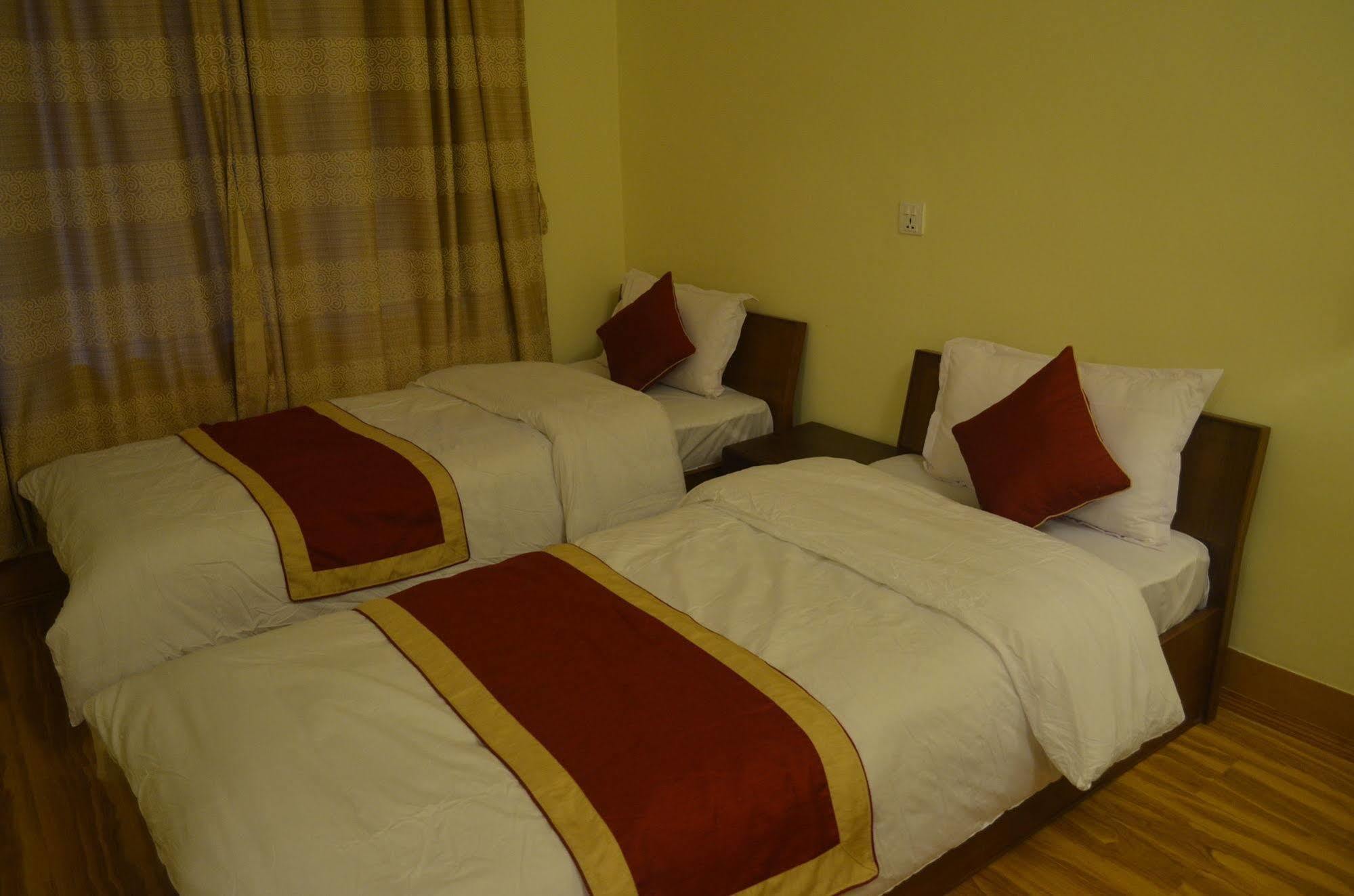 Potala Tourist Home Катманду Екстер'єр фото