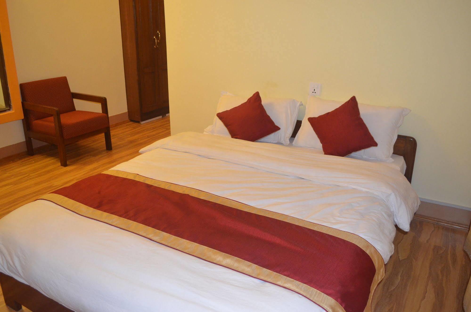 Potala Tourist Home Катманду Екстер'єр фото