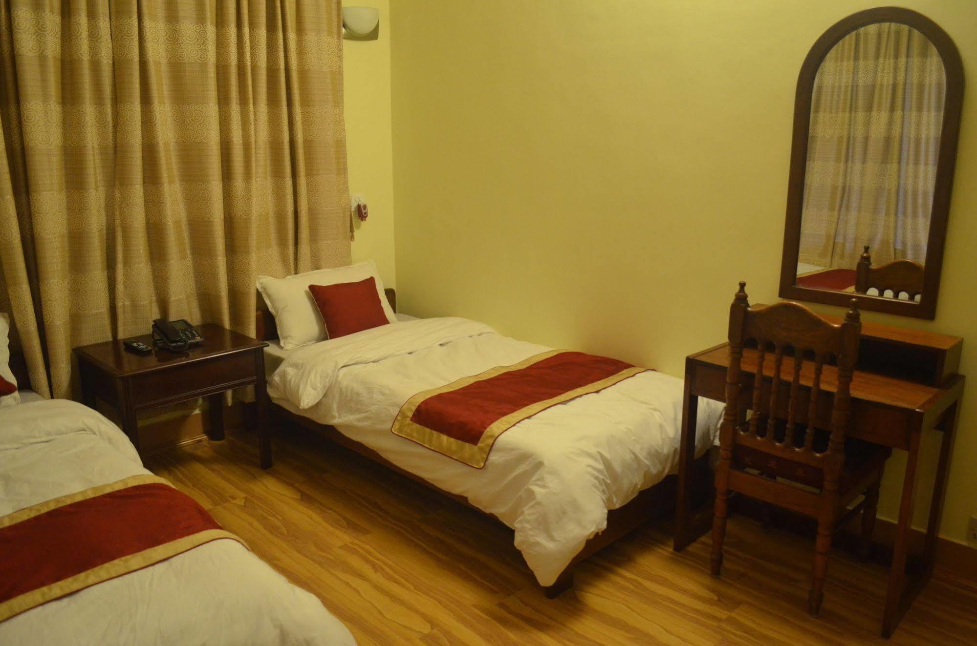 Potala Tourist Home Катманду Екстер'єр фото